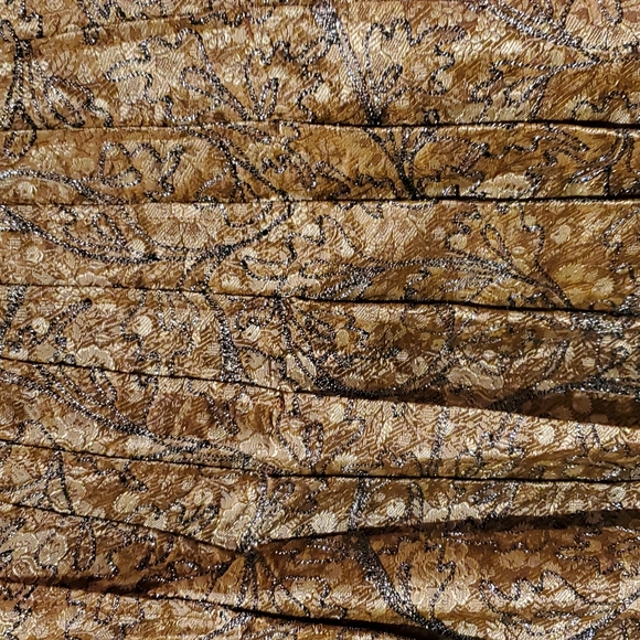 Heavy brocade tulle skirt - Picture 2 of 8